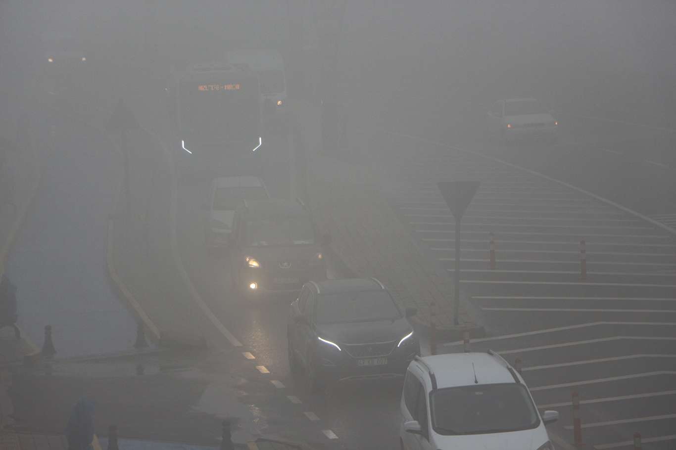 Mardin’de sis ulaşımı olumsuz etkiledi